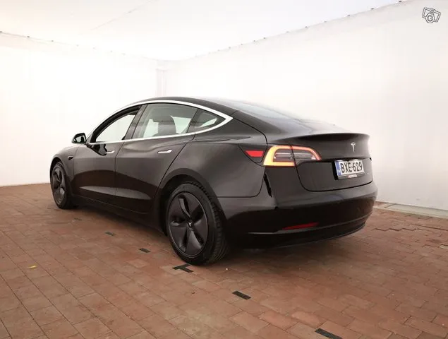 Tesla Model 3 Long-Range Dual Motor AWD - Suomi-auto, 2xvant Image 3