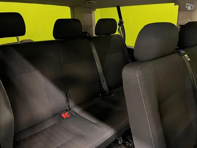 Volkswagen Caravelle Comfortline pitkä 2,0 TDI 110 kW DSG /  Image 8