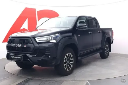 Toyota Hilux Double Cab 4WD 2,8D GR Sport 2-paikkainen Automaatti - Uusi vastaavin varustein 75000eur