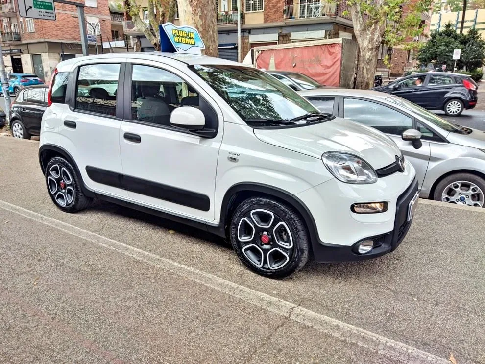 FIAT Panda 1.0 FireFly S&S Hybrid City Life Image 3